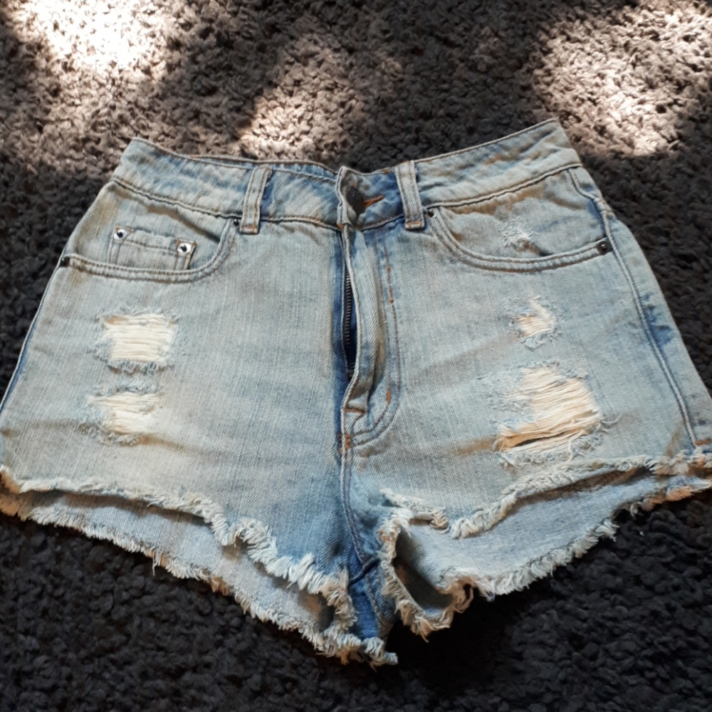 BDG Shorts - Picture 1 of 2